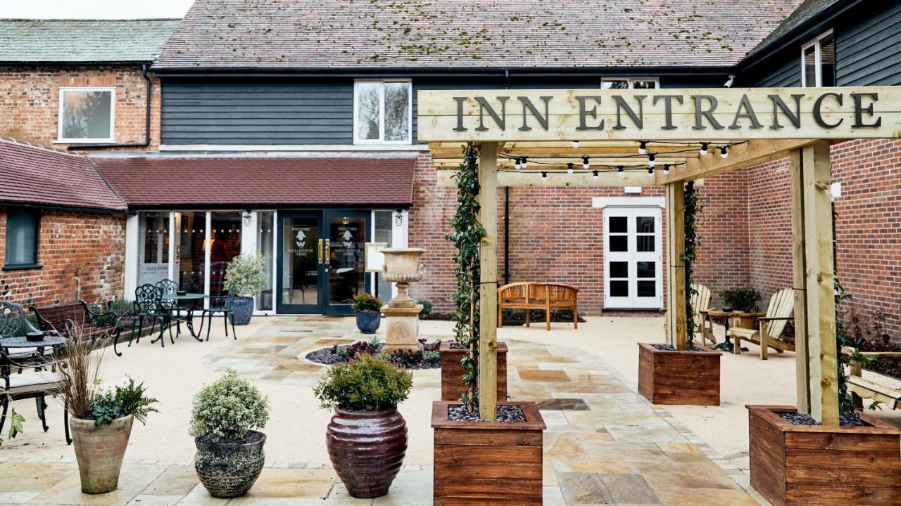 The Wellington Arms - Basingstoke-Reading Hotel Heckfield Exterior photo